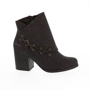 🆕 💖 Blowfish Doranne Gray Flannel Boot Size 7